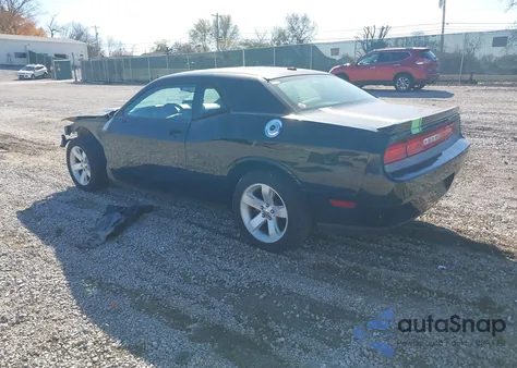 2013 Dodge Challenger Sxt z USA, uszkodzony, nr VIN 2C3CDYAG3DH548883